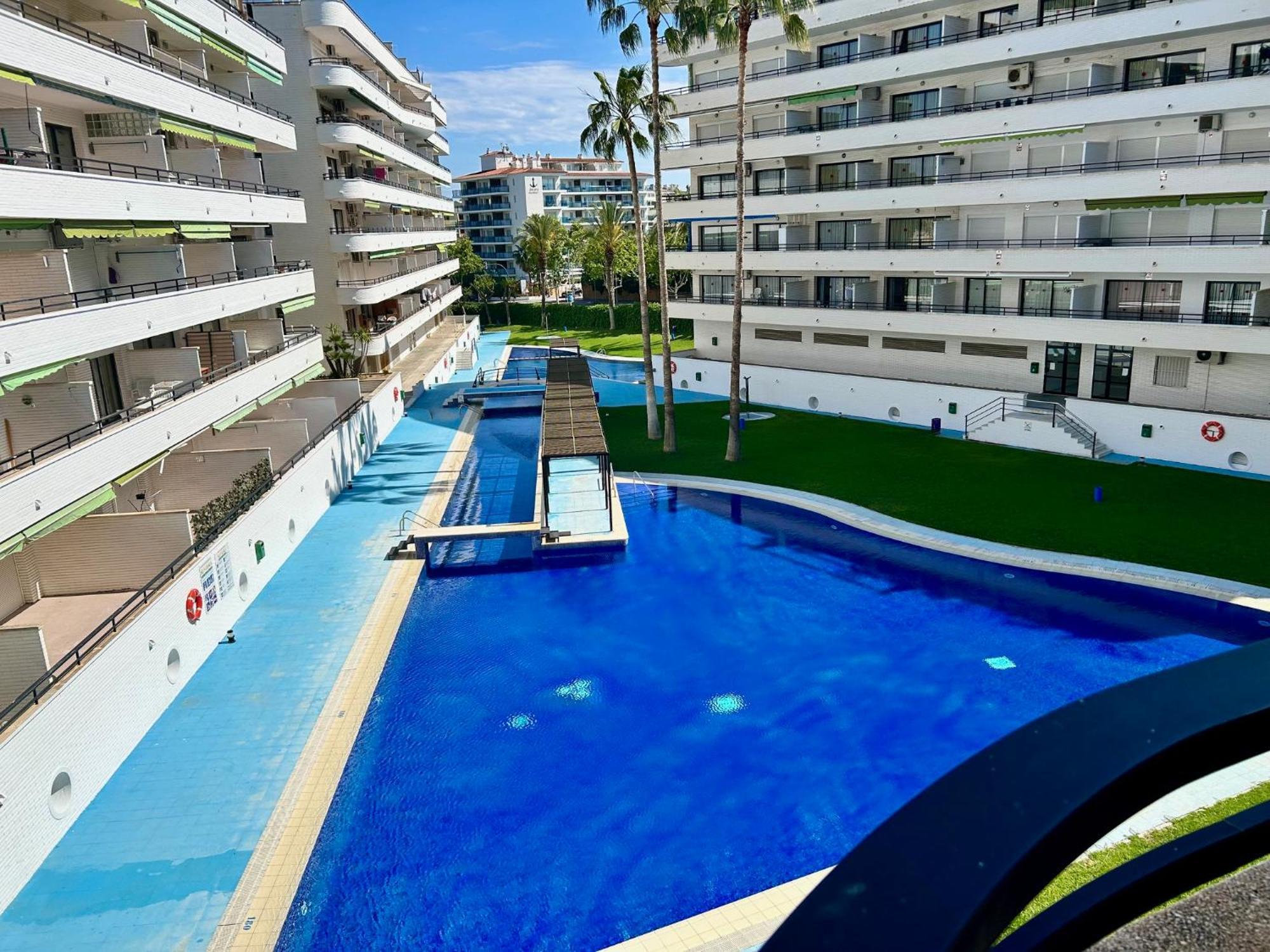 Apartamentos Aventura Salou Dış mekan fotoğraf